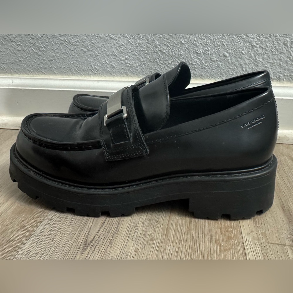 Vagabond Cosmo Black Chunky Women’s Loafers in US Size 9
